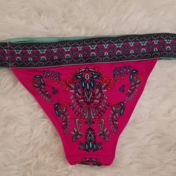 Vintage Victoria's Secret Tribal Paisley Bikini -AS SEEN ON ICONIC MODEL ALÉ Amb - Picture 3 of 6